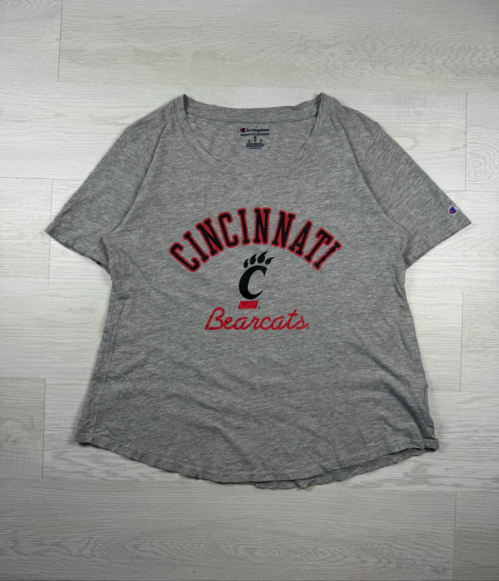 Champion Cincinnati Bearcats NCAA T-Shirt Grey Logo Embroidered Sleeve Size M – photo 4